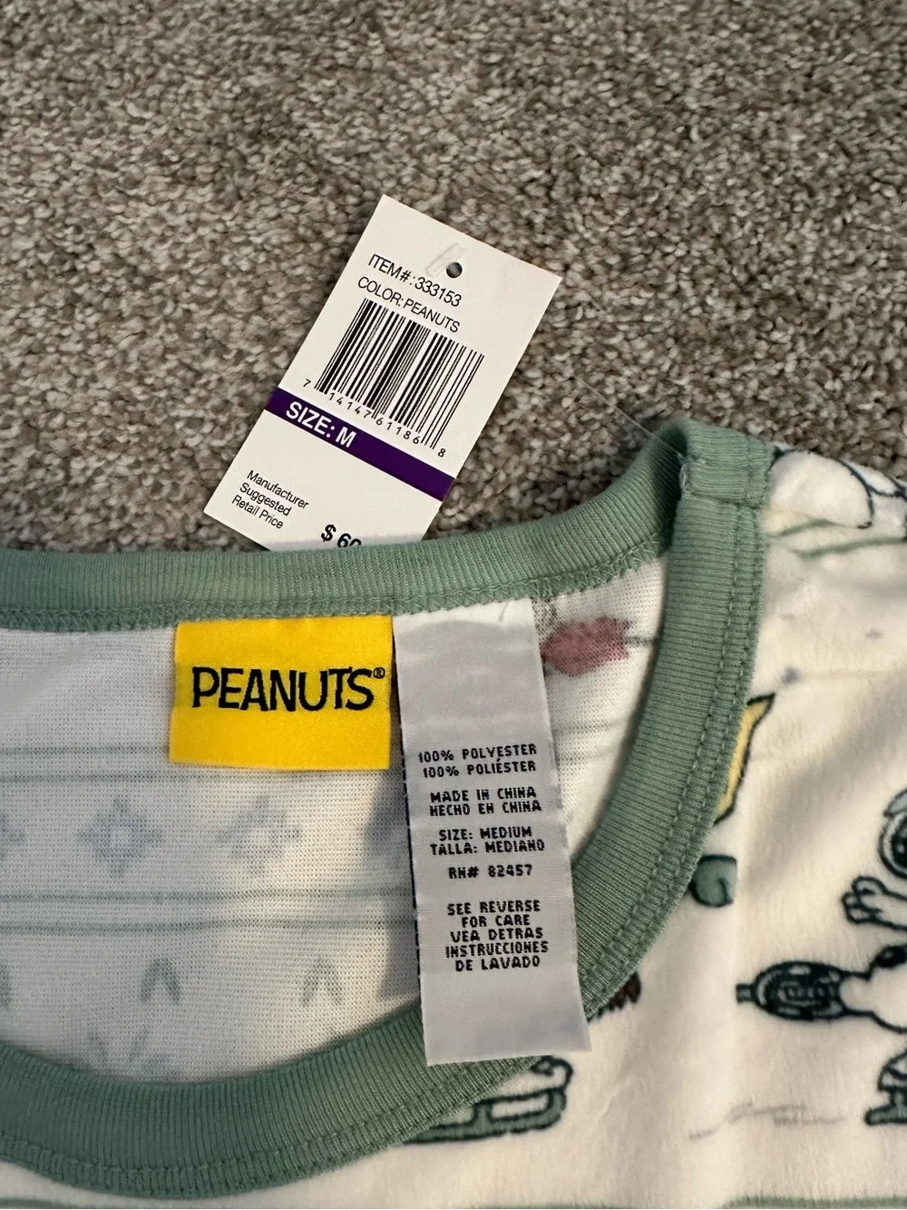 Peanuts women’s Pajama Set in White, Green & Red Size Medium NWT - Picture 4 of 8